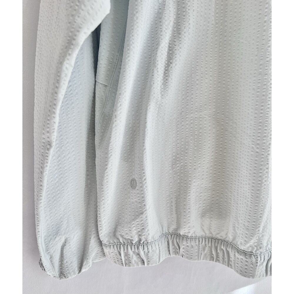 Lululemon Pack Light Pullover Packable Jacket Lig… - image 6